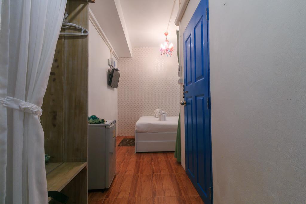 Frog House Bed & Breakfast (Adults Only) Patong Buitenkant foto