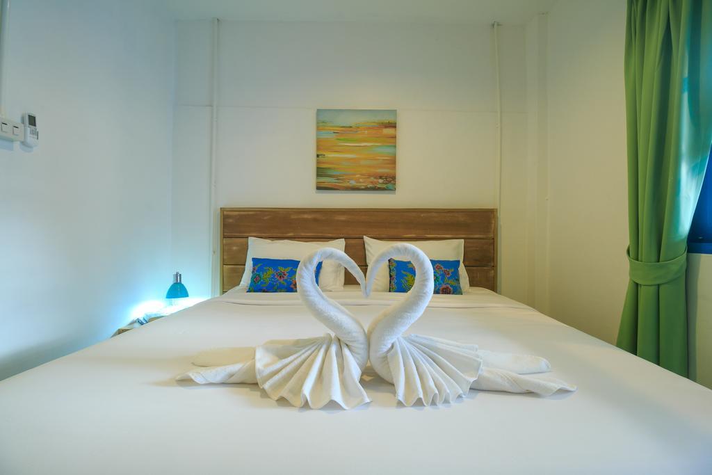 Frog House Bed & Breakfast (Adults Only) Patong Buitenkant foto