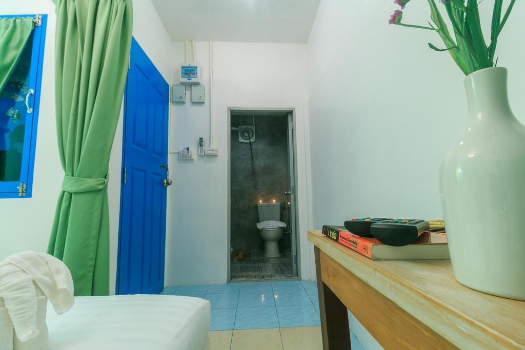 Frog House Bed & Breakfast (Adults Only) Patong Buitenkant foto