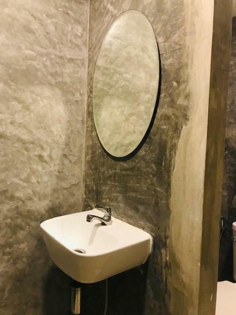 Frog House Bed & Breakfast (Adults Only) Patong Buitenkant foto
